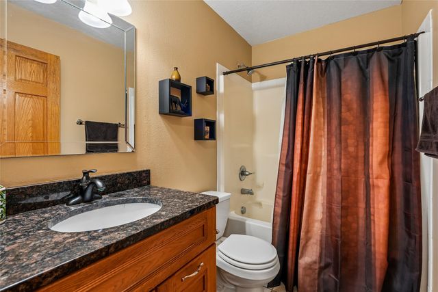 707 N W Street, Indianola, IA 50125