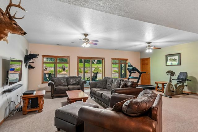 707 N W Street, Indianola, IA 50125