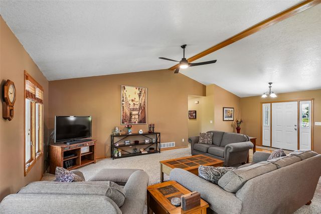 707 N W Street, Indianola, IA 50125
