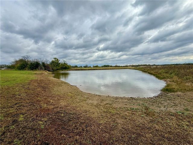 21017 S Ratner Road, Overbrook, KS 66524