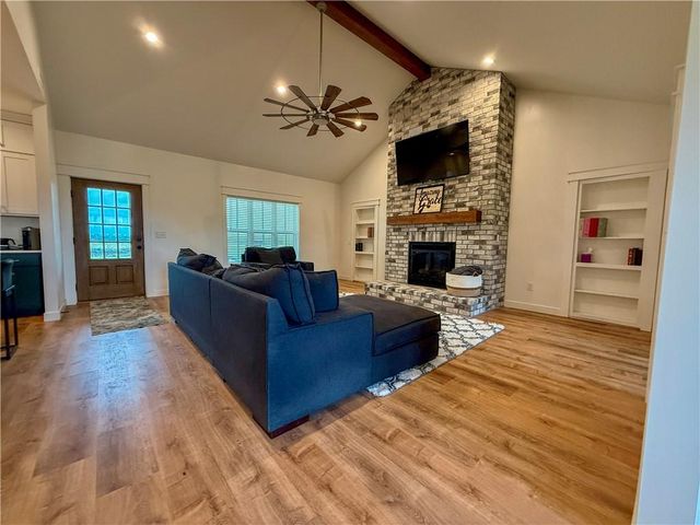 21017 S Ratner Road, Overbrook, KS 66524