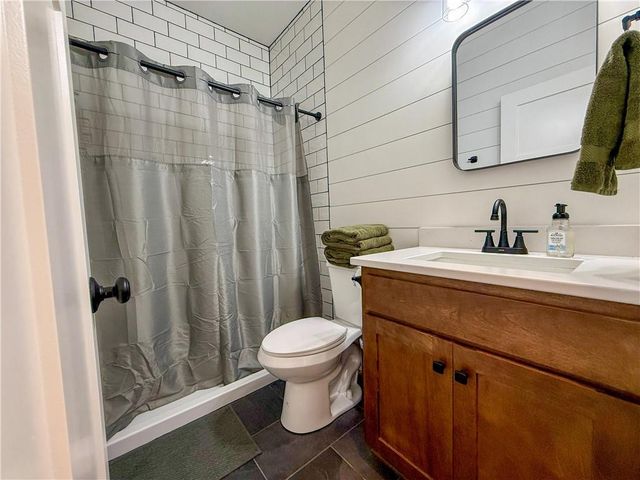 21017 S Ratner Road, Overbrook, KS 66524