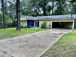 2267 Alta Woods Terrace, Jackson, MS 39206