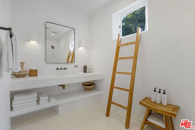 27405 Pacific Coast Highway, Malibu, CA 90265