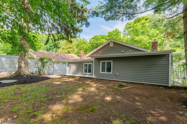 116 Bucknell Trl, Hopatcong Boro, NJ 07843
