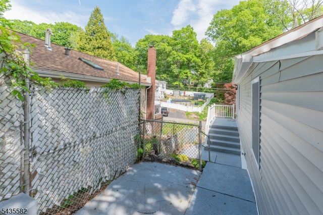 116 Bucknell Trl, Hopatcong Boro, NJ 07843