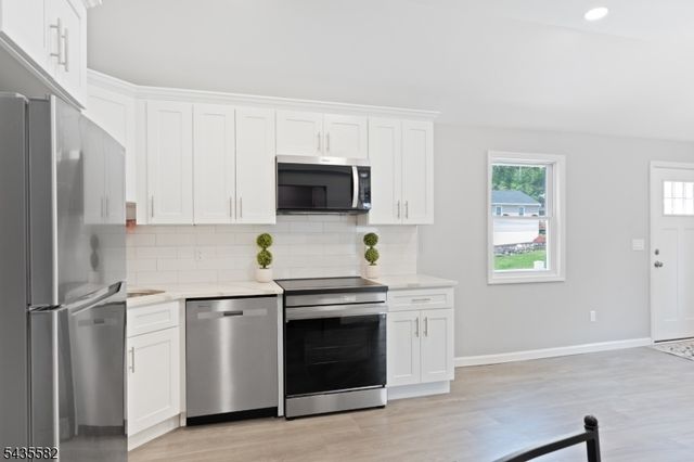 116 Bucknell Trl, Hopatcong Boro, NJ 07843