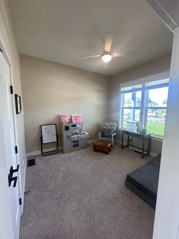 4209 W Pine Cliff Dr, Spokane, WA 99208
