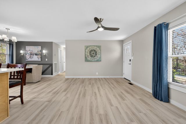 230 Yorktown Rd, Clarksville, TN 37042