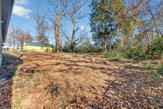 230 Yorktown Rd, Clarksville, TN 37042