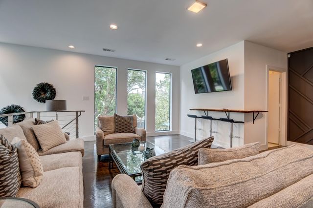 5017 Milam Street, Dallas, TX 75206