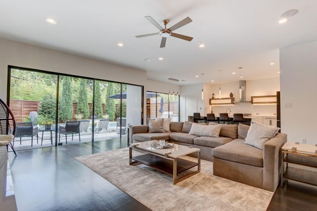 5017 Milam Street, Dallas, TX 75206