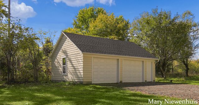 10652 Nugent Avenue NE, Rockford, MI 49341