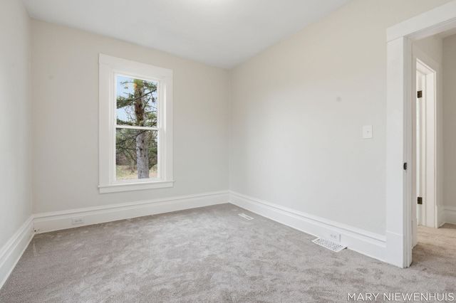 10652 Nugent Avenue NE, Rockford, MI 49341