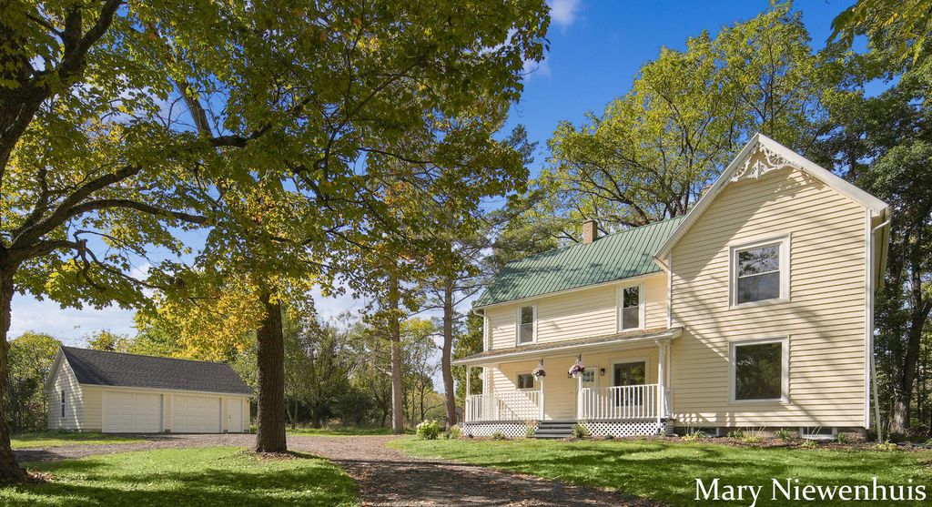 10652 Nugent Avenue NE, Rockford, MI 49341