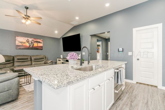 6505 Honeybee Avenue, Amarillo, TX 79118