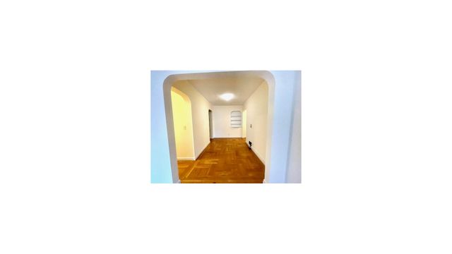 3015 Riverdale Ave Apt 3K, New York City, NY 10463