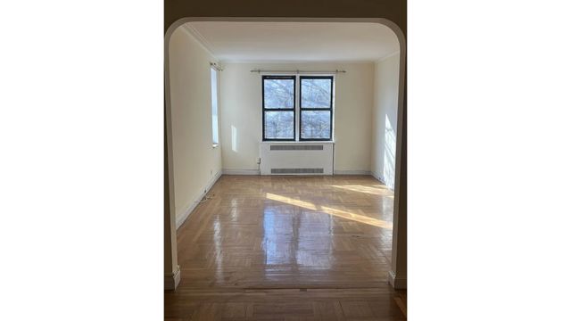 3015 Riverdale Ave Apt 3K, New York City, NY 10463