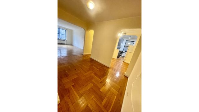 3015 Riverdale Ave Apt 3K, New York City, NY 10463
