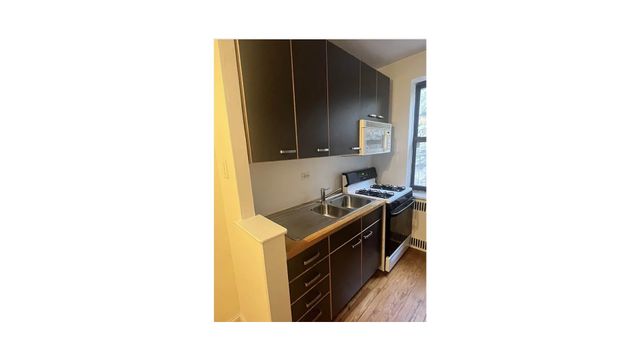 3015 Riverdale Ave Apt 3K, New York City, NY 10463
