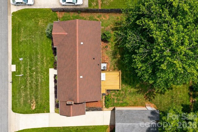 232 Hartness Road, Statesville, NC 28677