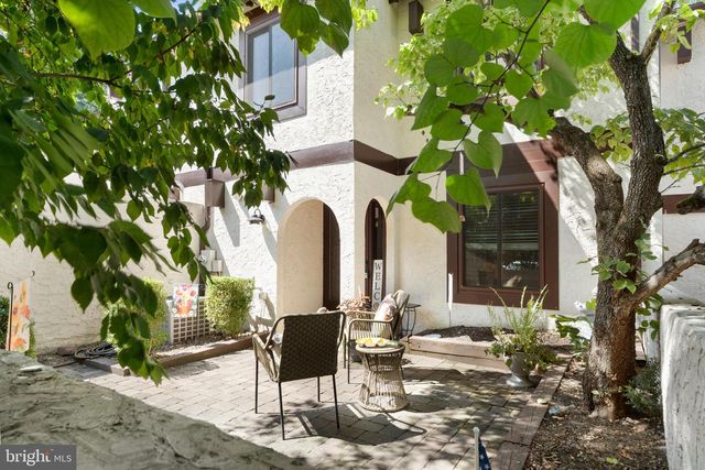 130 FIVE CROWN ROYAL, Marlton, NJ 08053