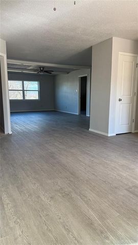 325 Elmwood Drive, Edmond, OK 73013