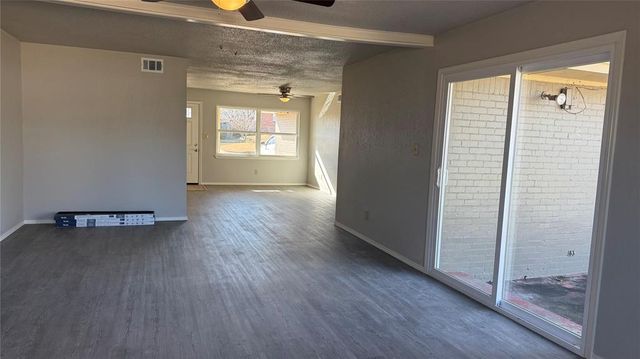 325 Elmwood Drive, Edmond, OK 73013