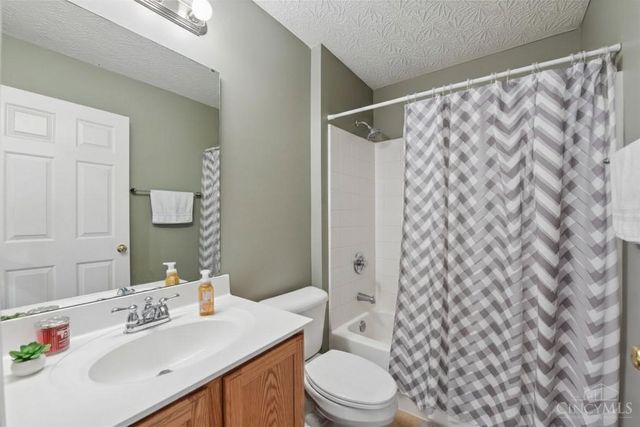 1094 Hayward Circle, Miami Twp, OH 45150