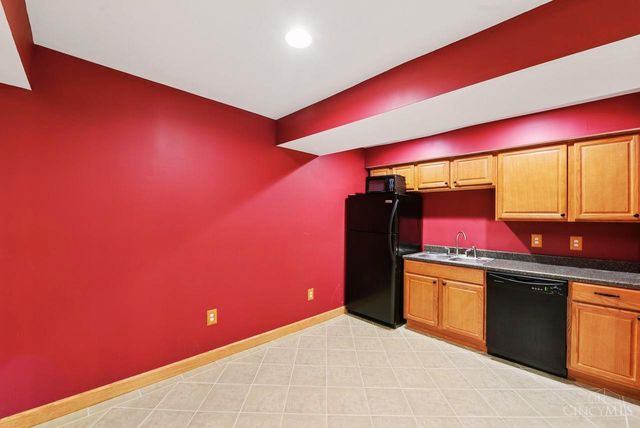 1094 Hayward Circle, Miami Twp, OH 45150