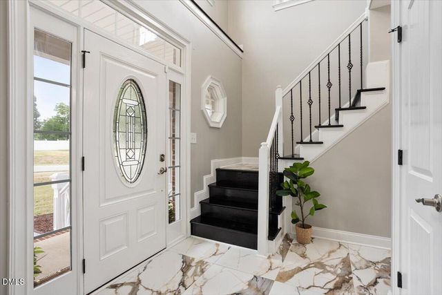 89 River Knoll Drive, Clayton, NC 27527