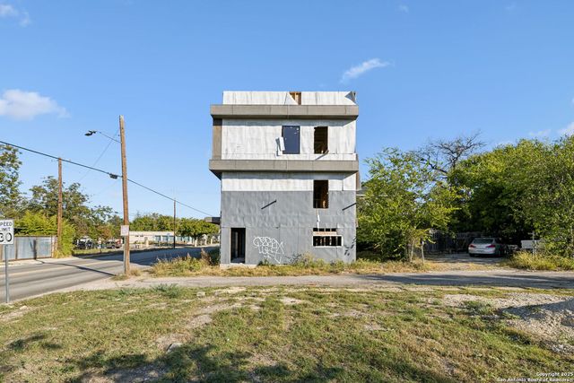 412 S Hackberry St 1 2 3 & 4, San Antonio, TX 78203