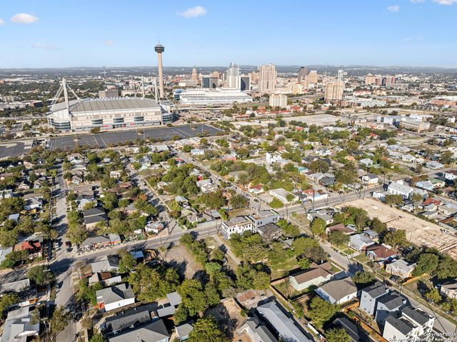 412 S Hackberry St 1 2 3 & 4, San Antonio, TX 78203