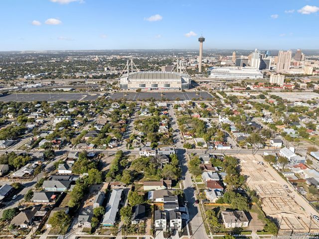 412 S Hackberry St 1 2 3 & 4, San Antonio, TX 78203