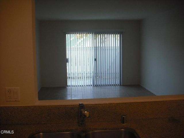 1300 Saratoga Avenue 108, Ventura, CA 93003