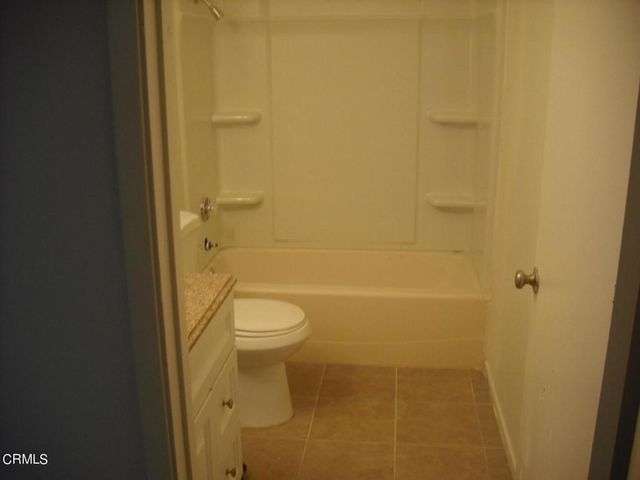 1300 Saratoga Avenue 108, Ventura, CA 93003