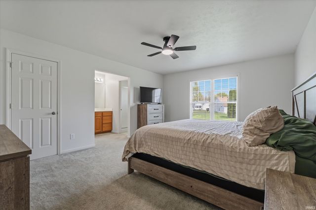 6606 Erie Falls Drive, South Bend, IN 46614