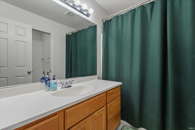 6606 Erie Falls Drive, South Bend, IN 46614