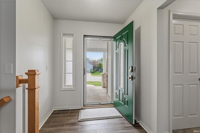 6606 Erie Falls Drive, South Bend, IN 46614