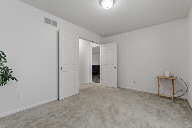 6606 Erie Falls Drive, South Bend, IN 46614