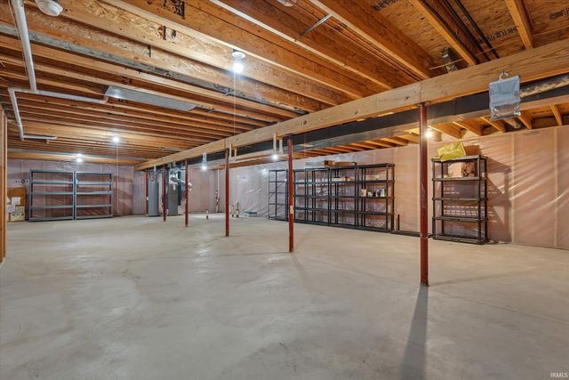 6606 Erie Falls Drive, South Bend, IN 46614