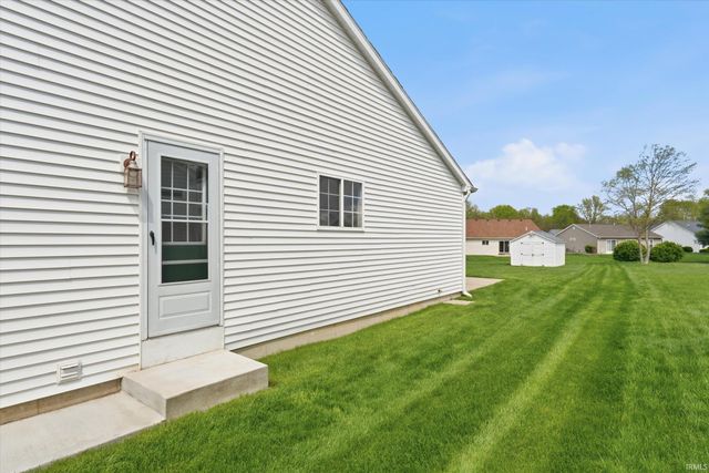 6606 Erie Falls Drive, South Bend, IN 46614