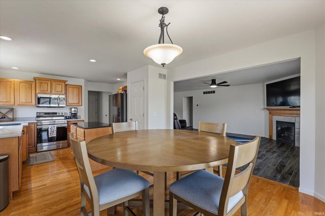 6606 Erie Falls Drive, South Bend, IN 46614