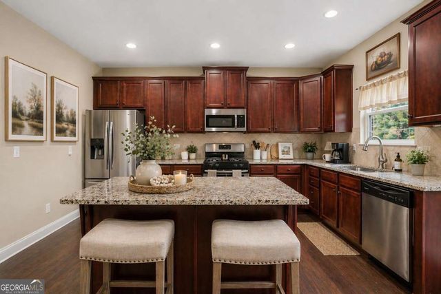 182 Tapestry Drive, Mcdonough, GA 30252