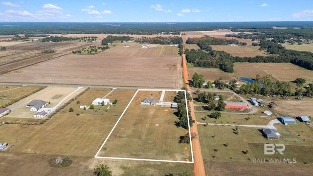 28980 Comstock Road, Elberta, AL 36530
