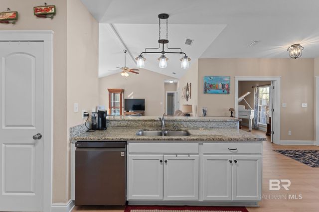 28980 Comstock Road, Elberta, AL 36530