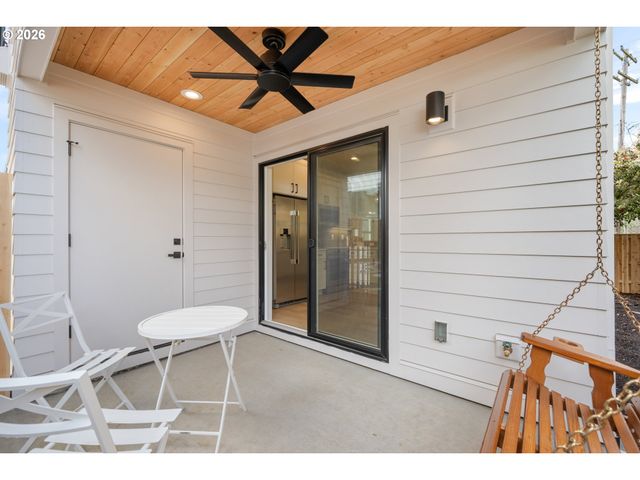 7313 N WILLAMETTE Blvd, Portland, OR 97203