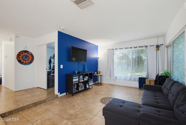 52 Farragut Drive, Palm Coast, FL 32137