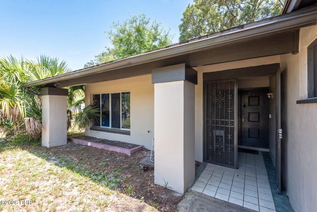 52 Farragut Drive, Palm Coast, FL 32137