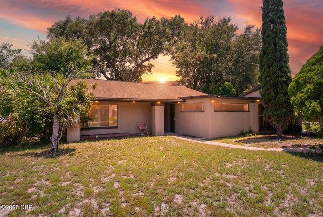 52 Farragut Drive, Palm Coast, FL 32137